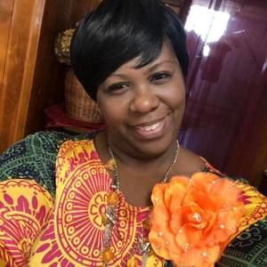 Meet your Posher, Nikki